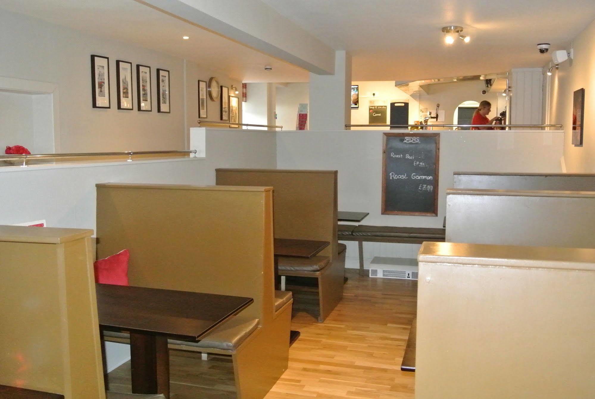 The Ballinluig Inn Pitlochry Zewnętrze zdjęcie